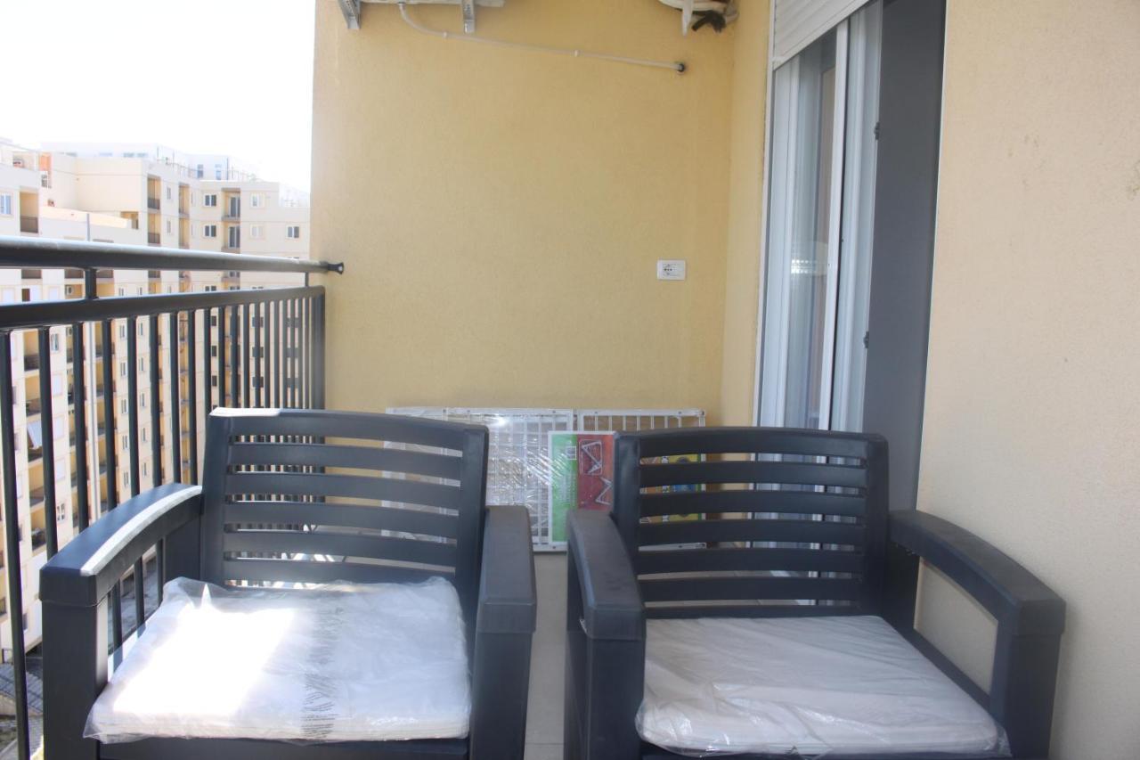 Everest Apartments Shengjin Exterior photo